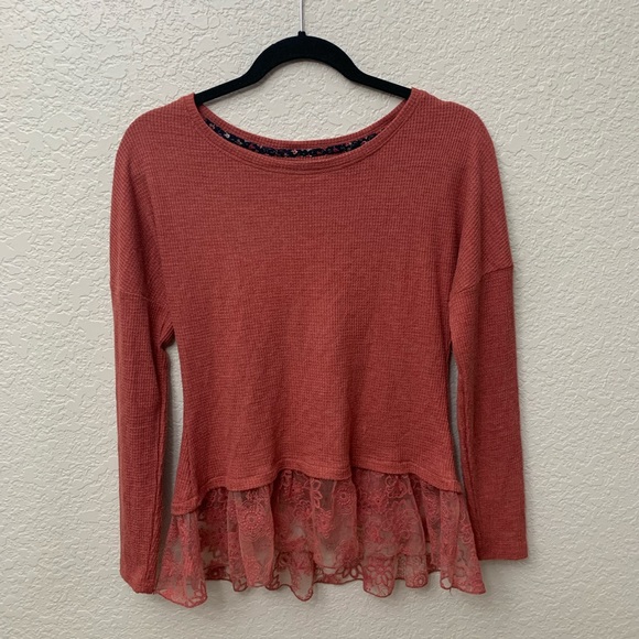 Coral long sleeve top lace trim - Picture 1 of 3